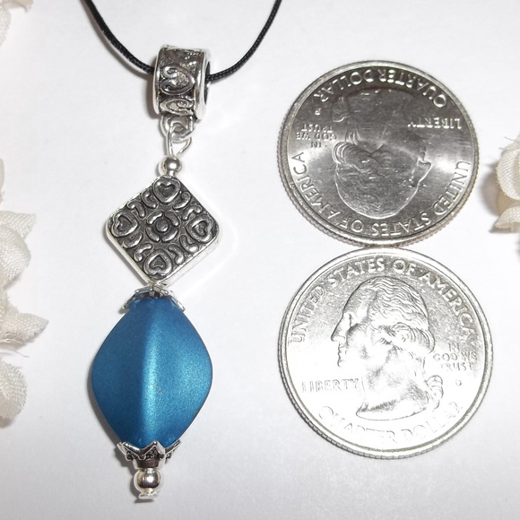 Blue Beaded Necklace Pendant Adjustable Handmade Jewelry Gift Idea Her NWT 4790 - Picture 2 of 8